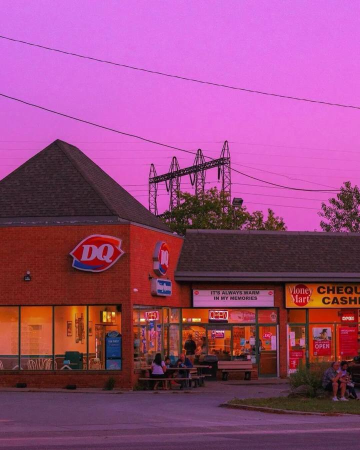 City walk: pink Toronto at night